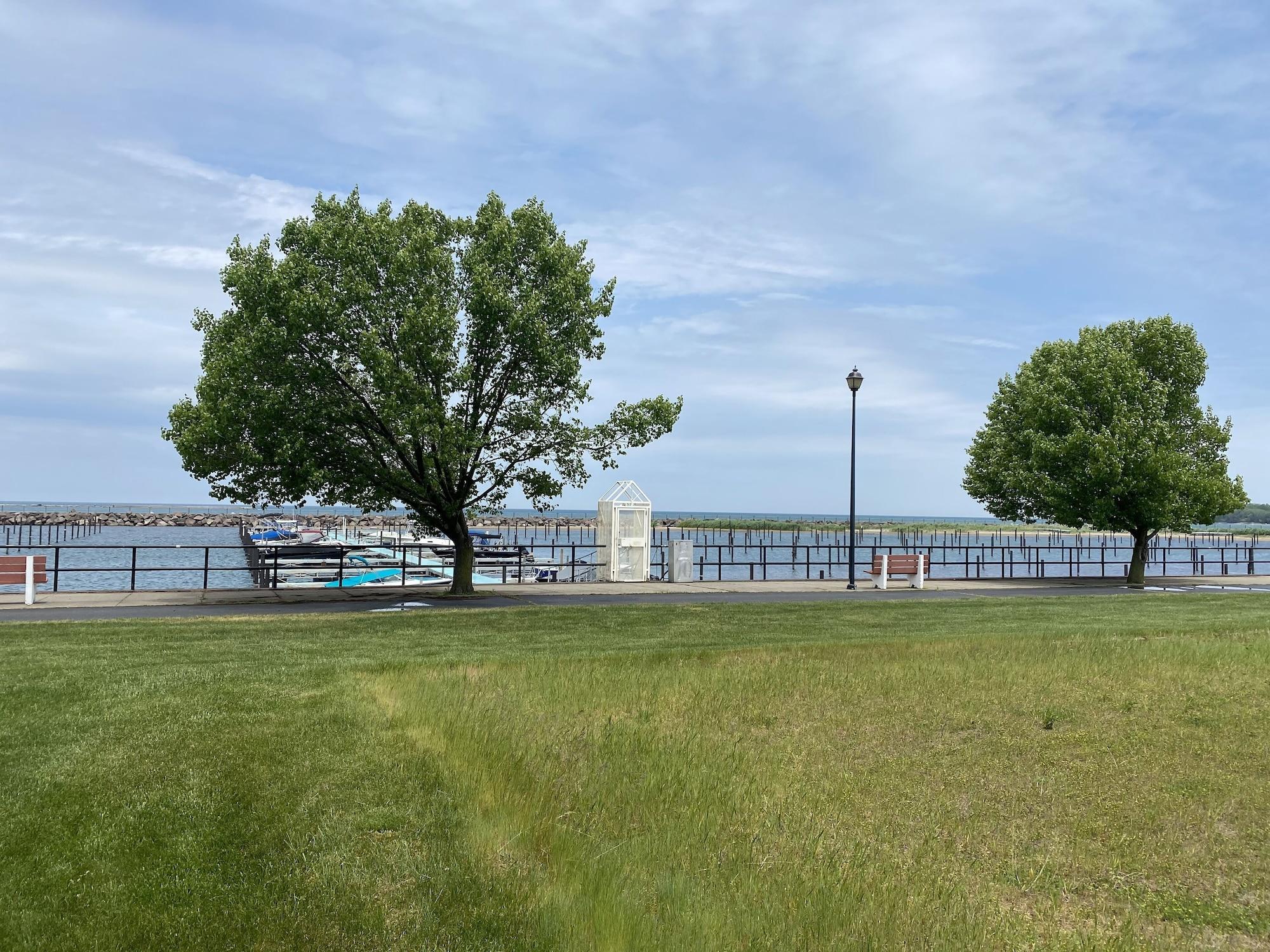 Clarion Hotel Conference Center On Lake Erie Dunkirk Exterior photo
